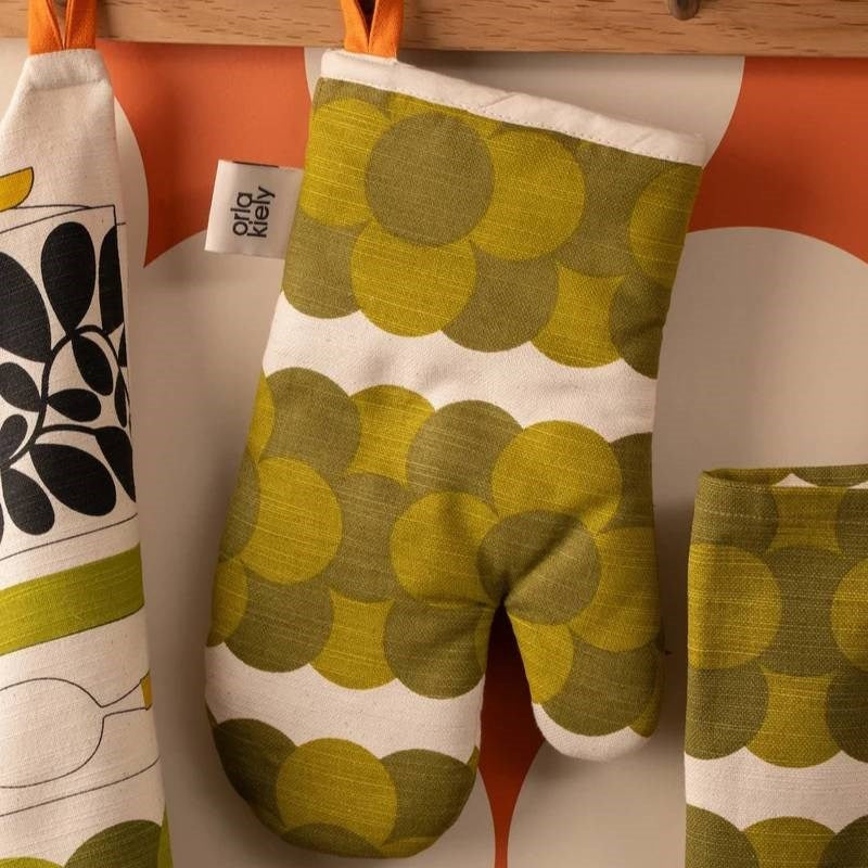 Retro Stripe Oven Mitt in green