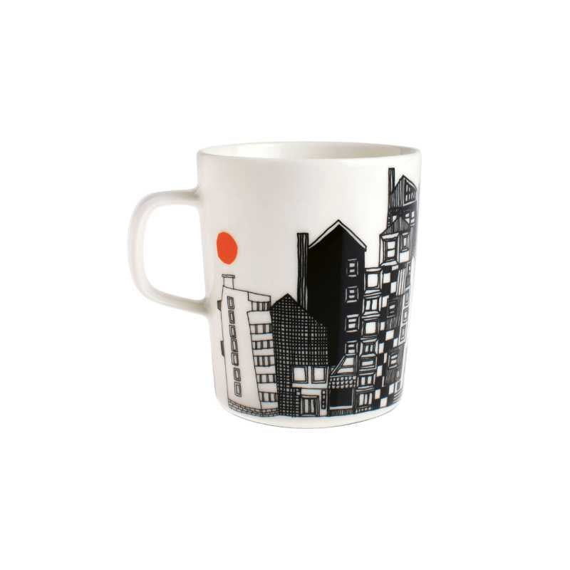 Siirtolapuutarha 250ml Mug in Black with Orange Spot