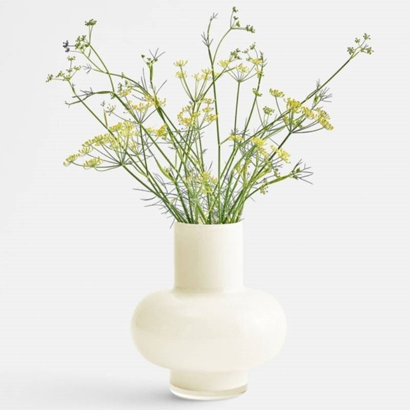 Umpu Vase in butter