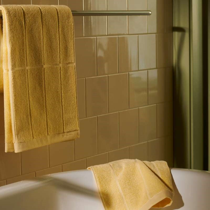 Tiiliskivi Bath Towel 70x150cm in light yellow