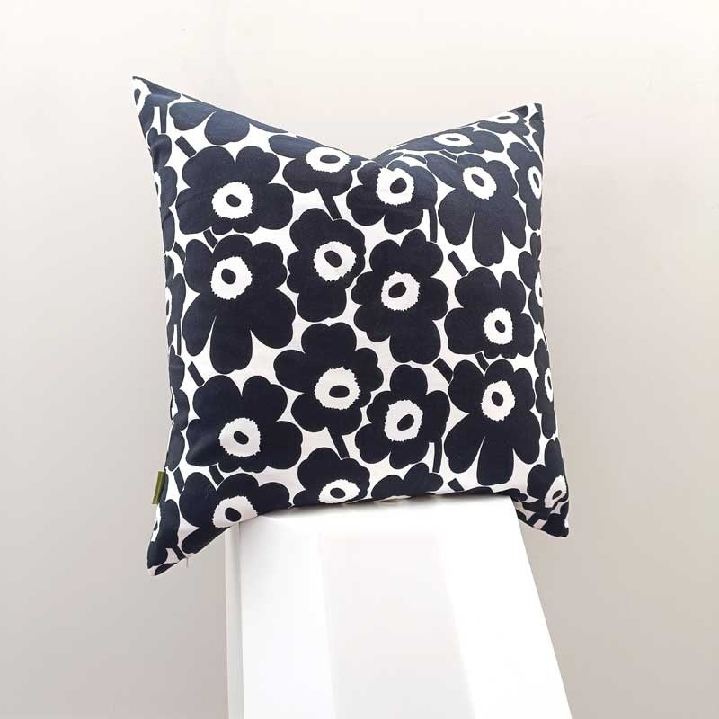 Mini Unikko Cushion Cover 50cm in black, white