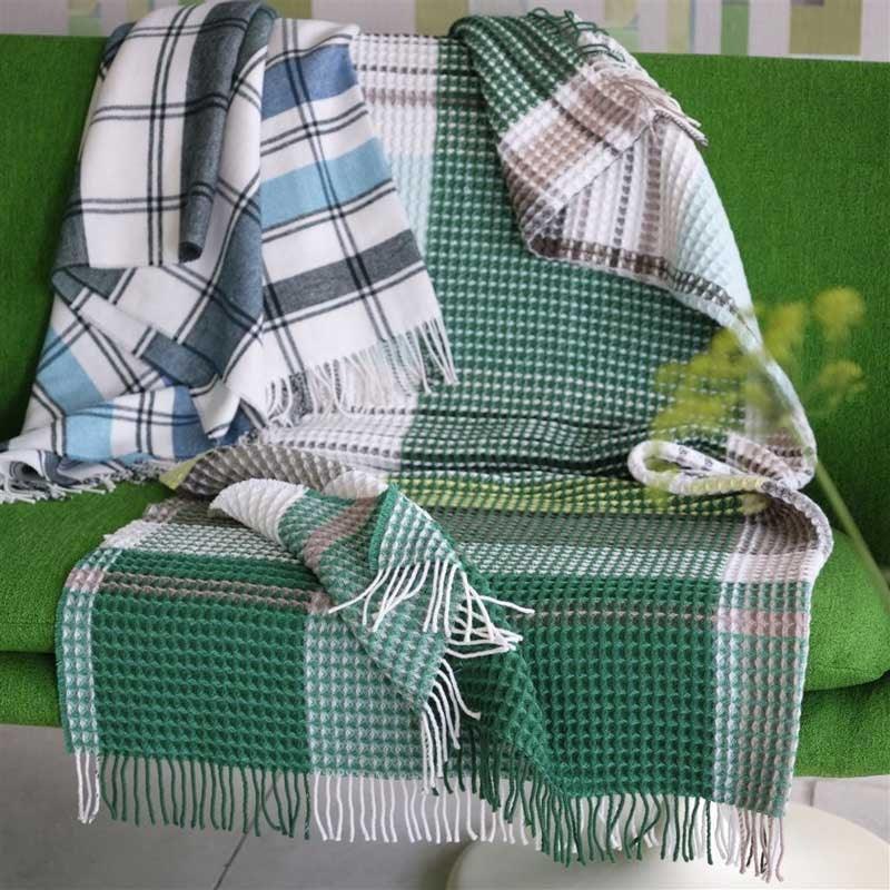 Bayswater Teal Throw 130 x 190 cm in turquoise - Bolt of Cloth - Designers Guild